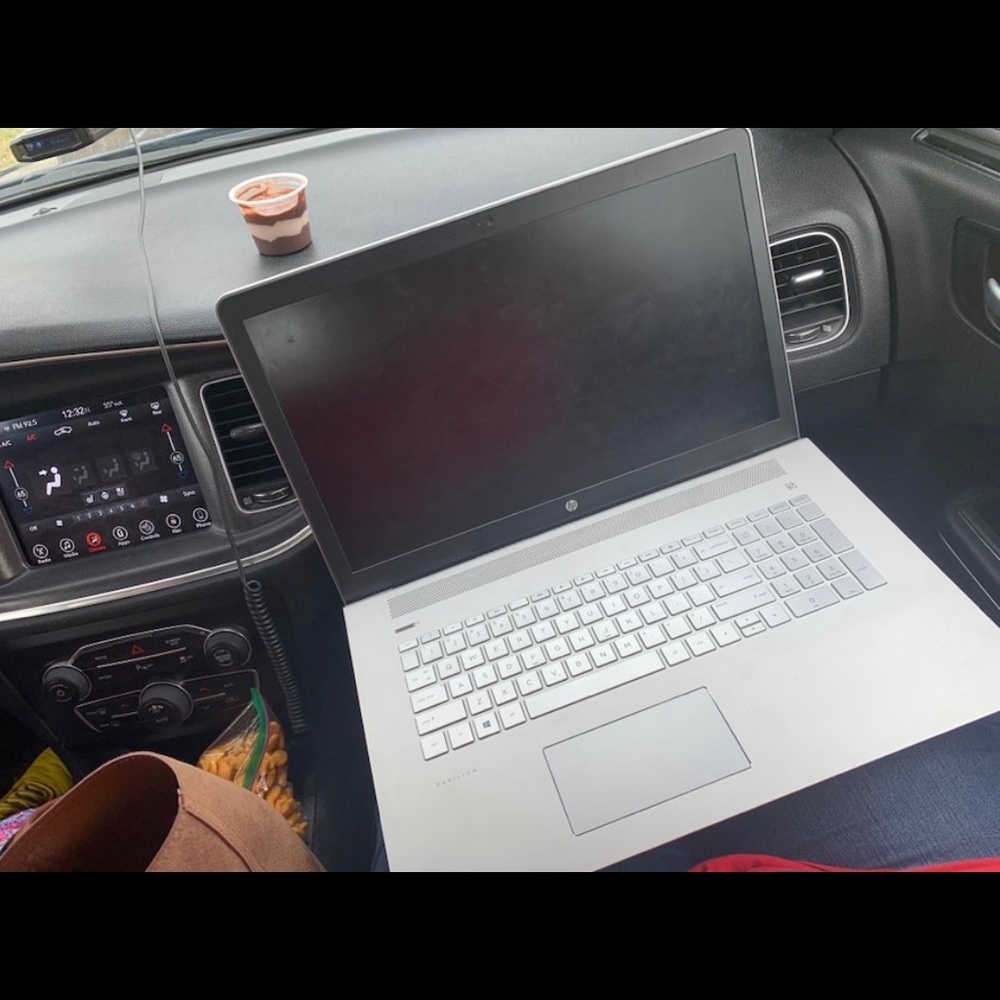 HP PAVILION LAPTOP - Picture 4 of 4